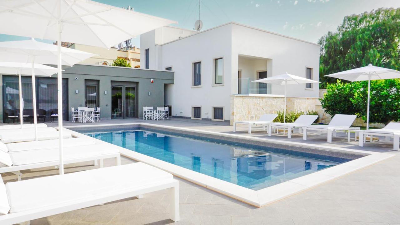 Dimora Giulia Hotel Bari Buitenkant foto