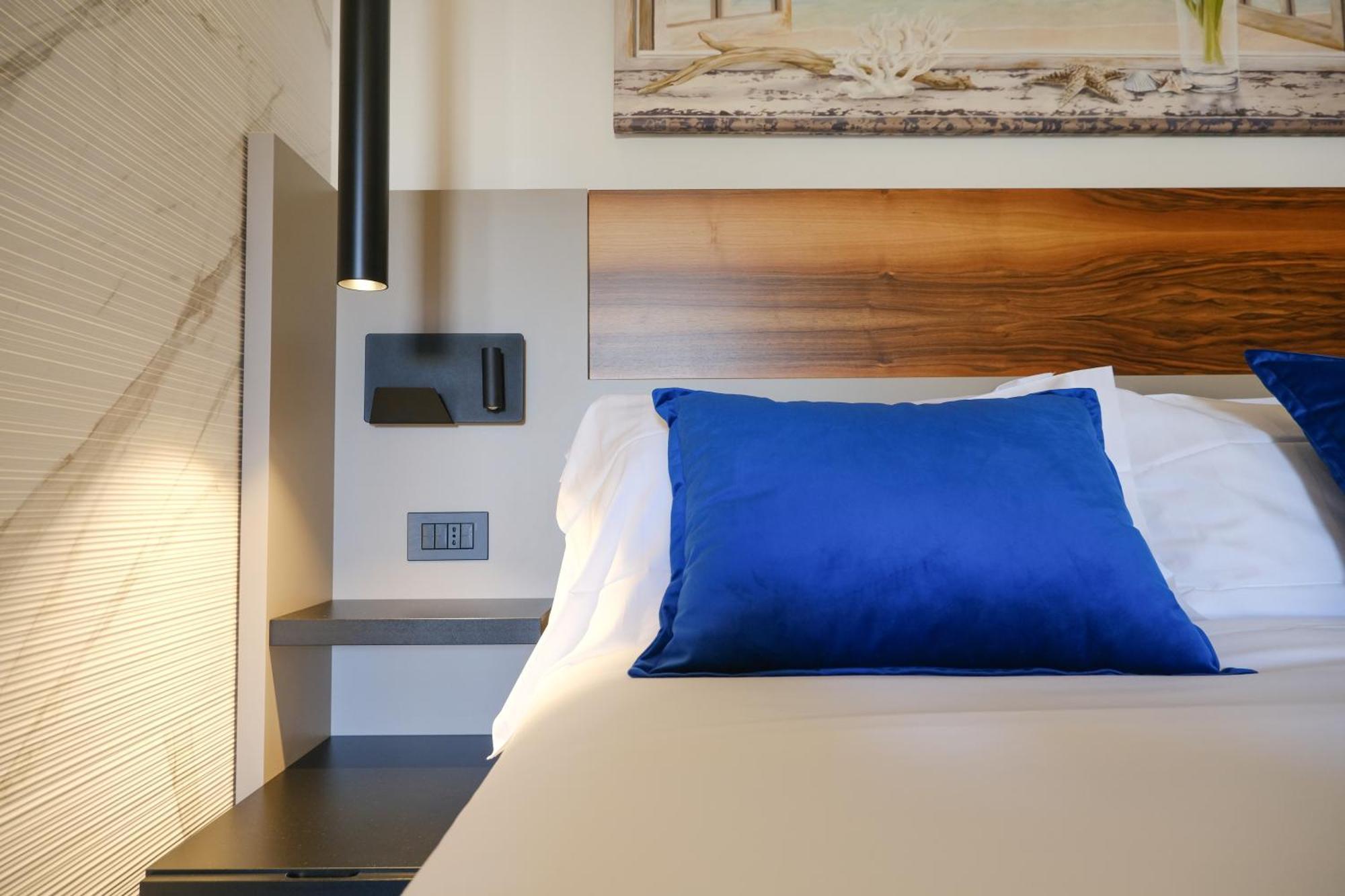 Dimora Giulia Hotel Bari Buitenkant foto